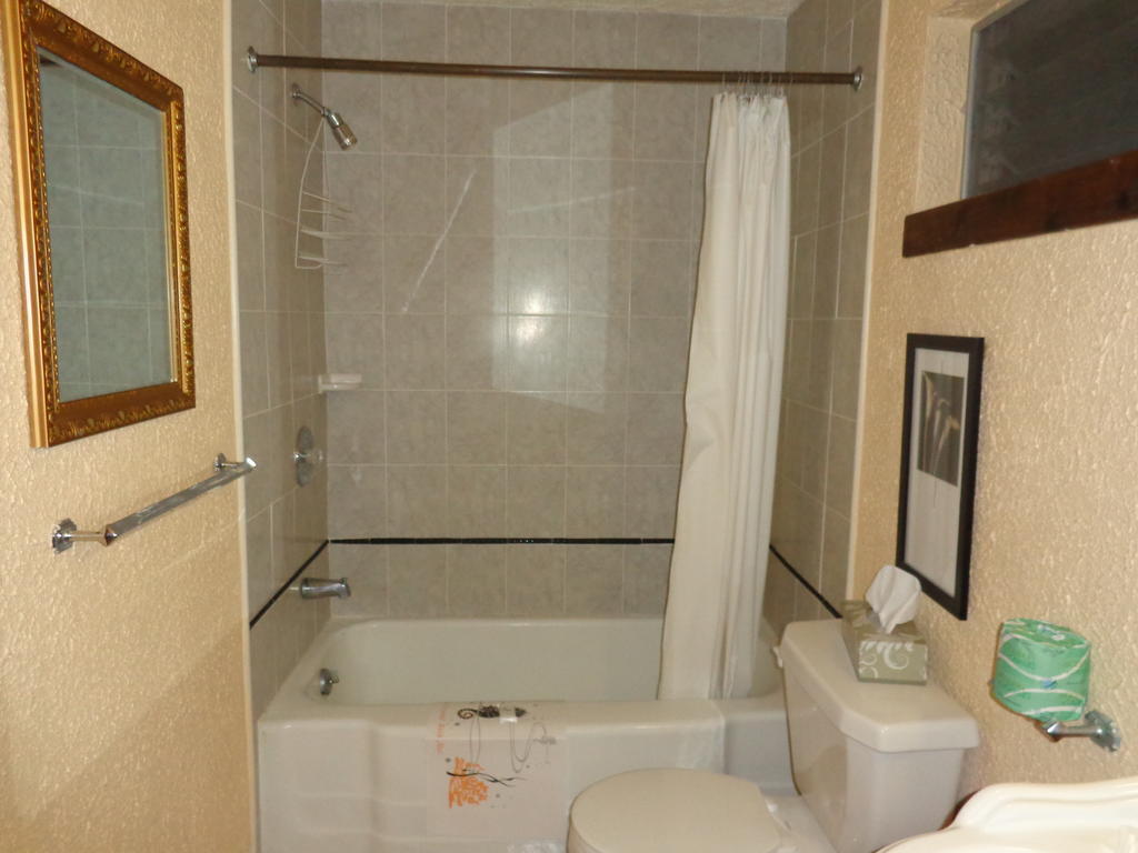 וויילדווד Fountain Motel חדר תמונה